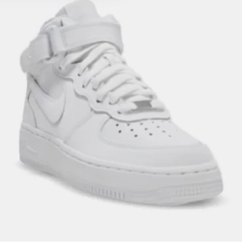 Nike Air Force 1  mid big kids 6.5 fits a womens 8.5